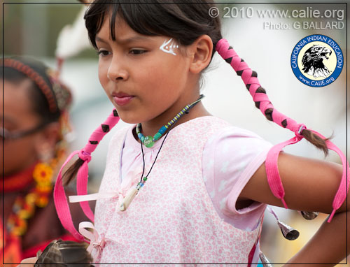 POWWOW DANCE YOUTH GROUP